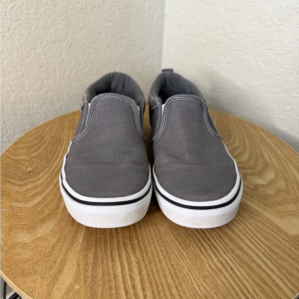Vans Classic Slip-On Gray Canvas Sneakers Low Top Shoes Size 4Y/Women’s 5.5-6